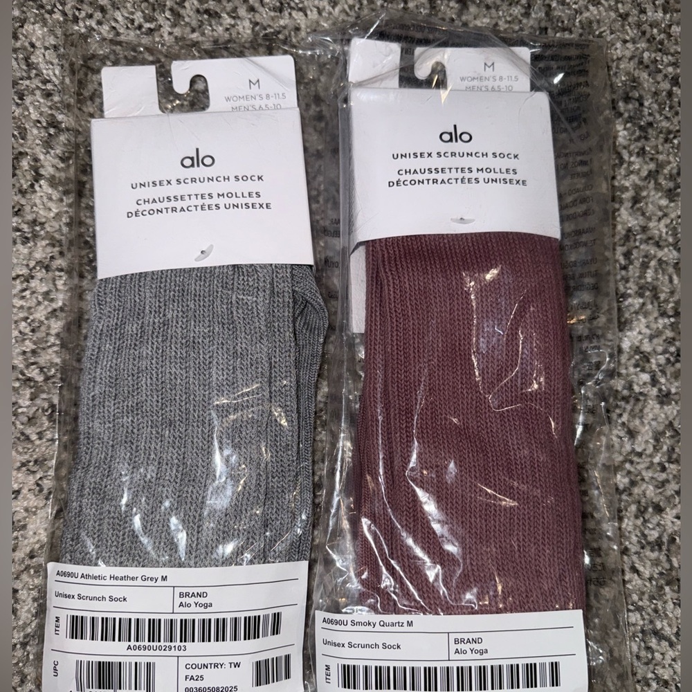ALO Yoga Unisex Scrunch Socks - Gray and Mauve